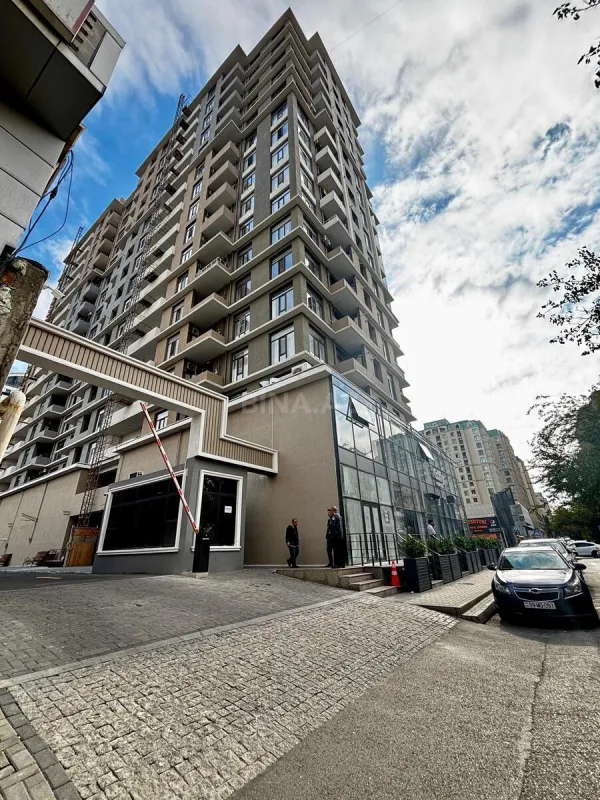 Satılır 2 otaqlı mənzil 60.7 m²