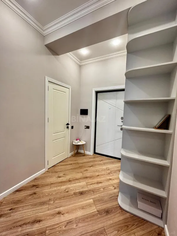 Satılır 2 otaqlı mənzil 60.7 m²