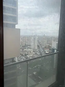 Satılır 3 otaqlı mənzil 147.5 m²