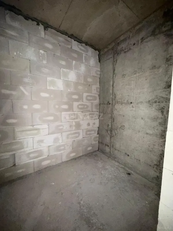 Satılır 3 otaqlı mənzil 147.5 m²