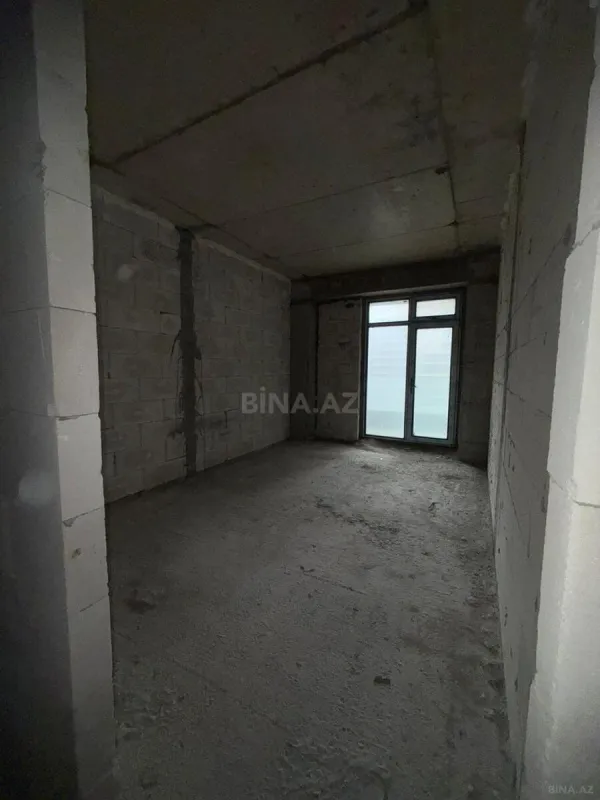 Satılır 3 otaqlı mənzil 147.5 m²