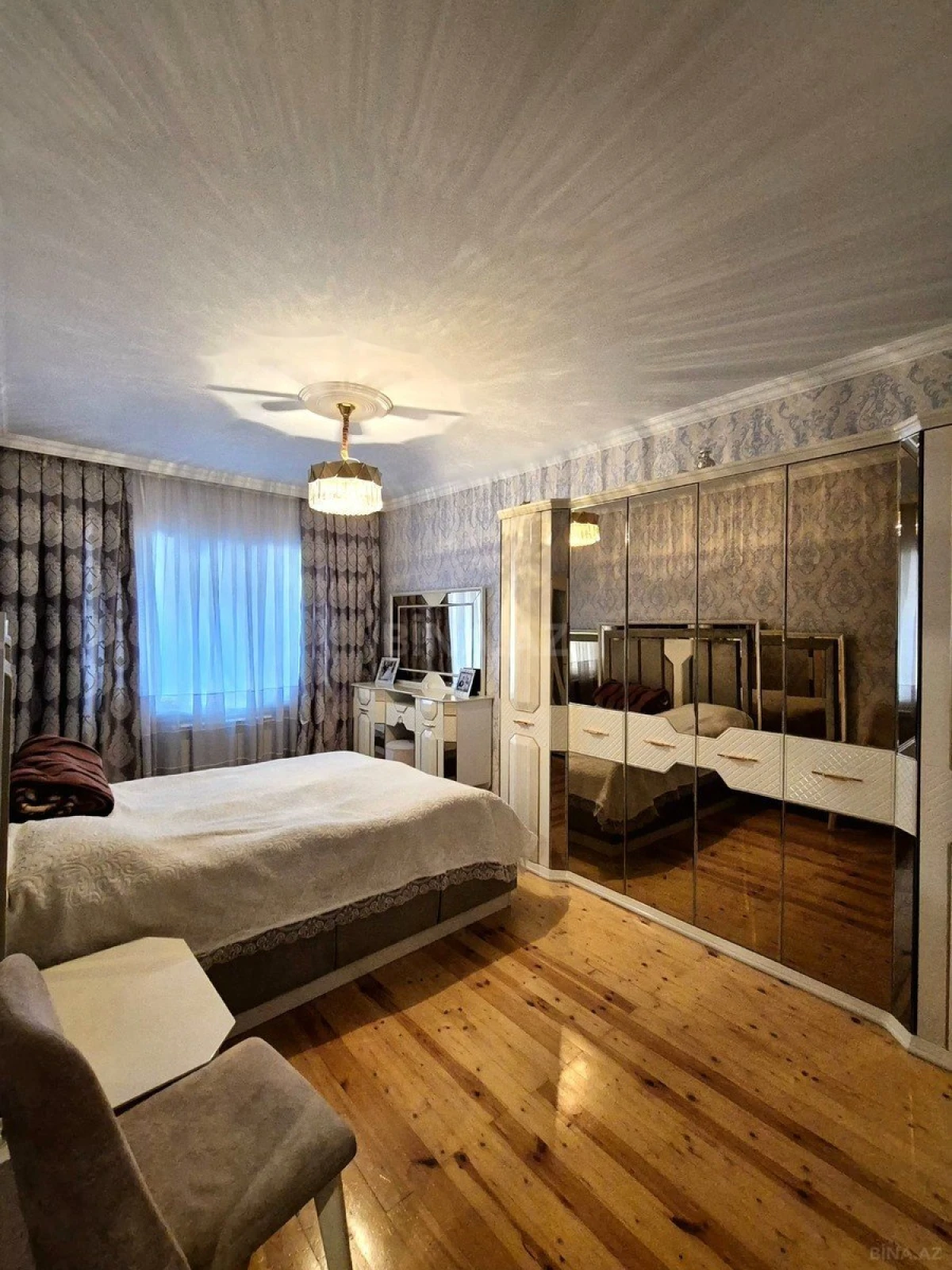 Satılır 3 otaqlı mənzil 86 m²