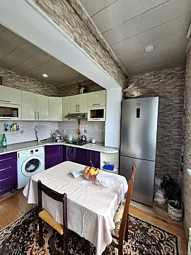 Satılır 3 otaqlı mənzil 86 m²