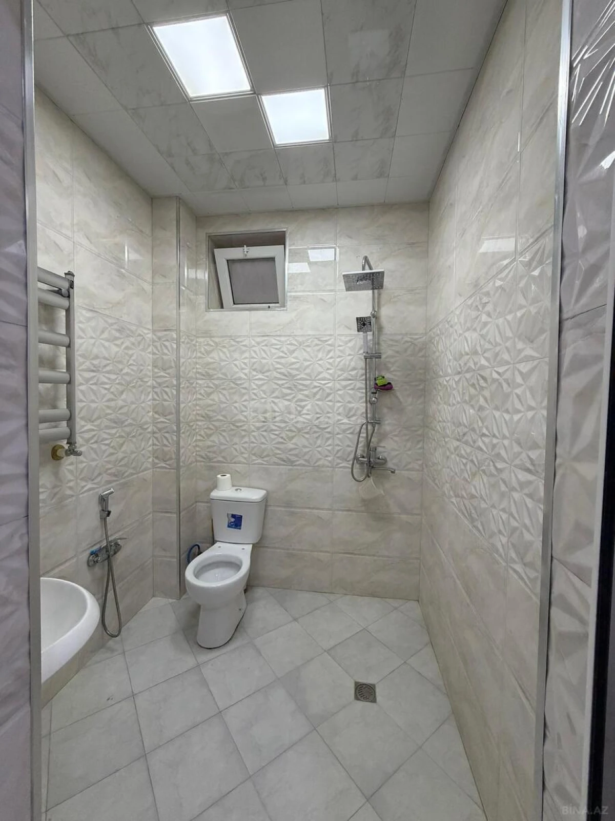 Satılır 4 otaqlı həyət evi 170.5 m²