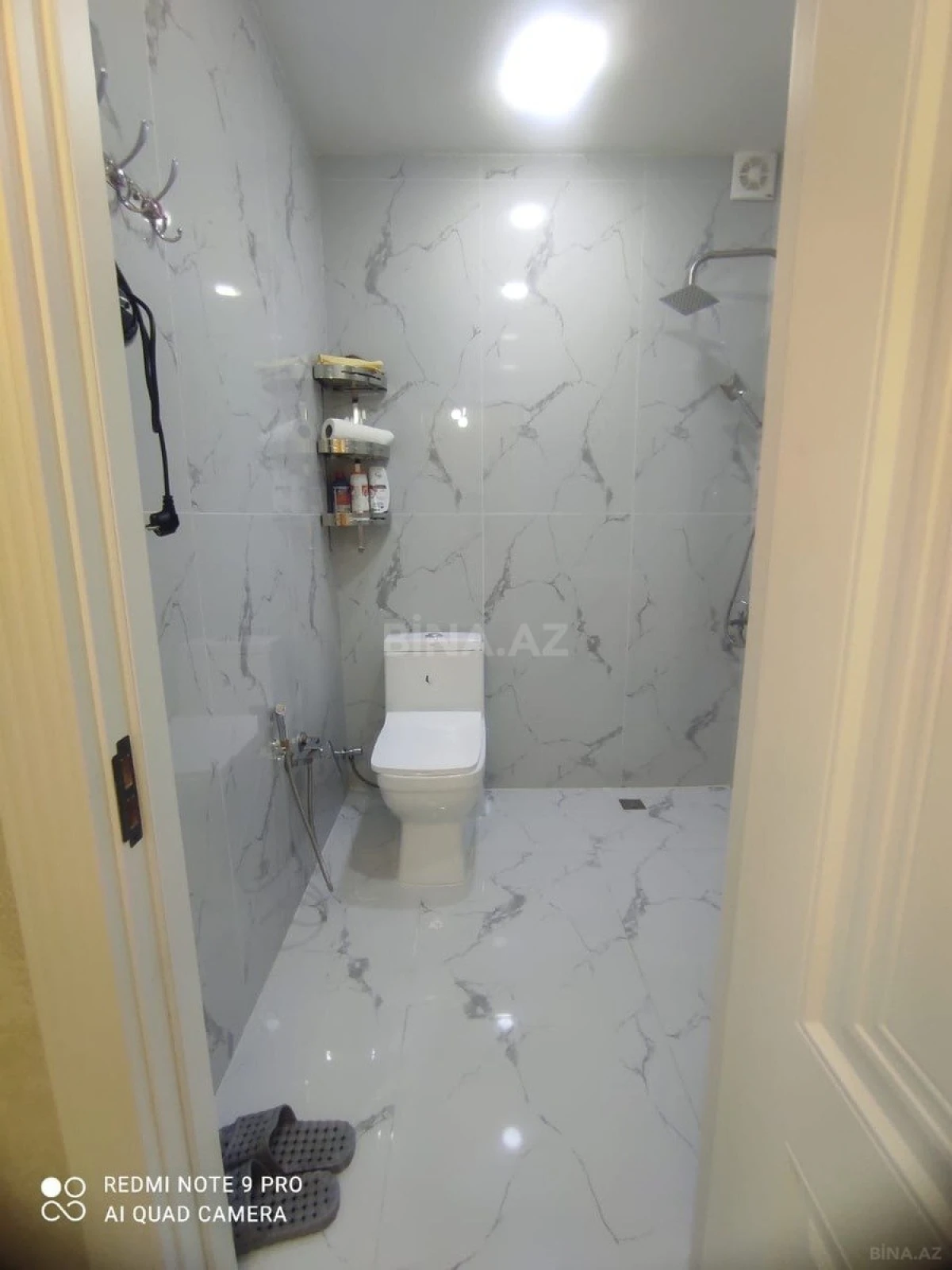 Kirayə verilir 2 otaqlı mənzil 65 m²