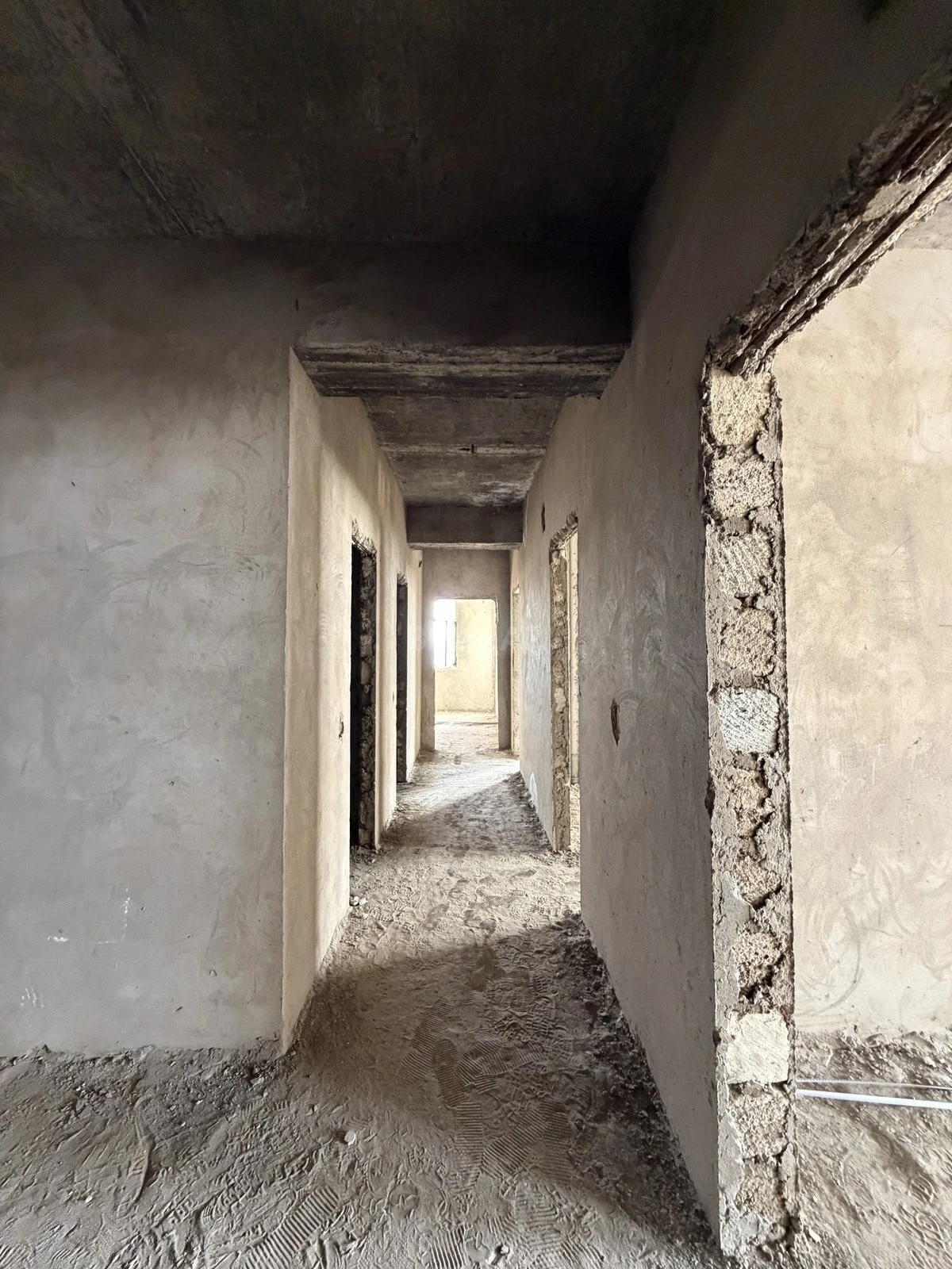 Satılır 3 otaqlı mənzil 132 m²