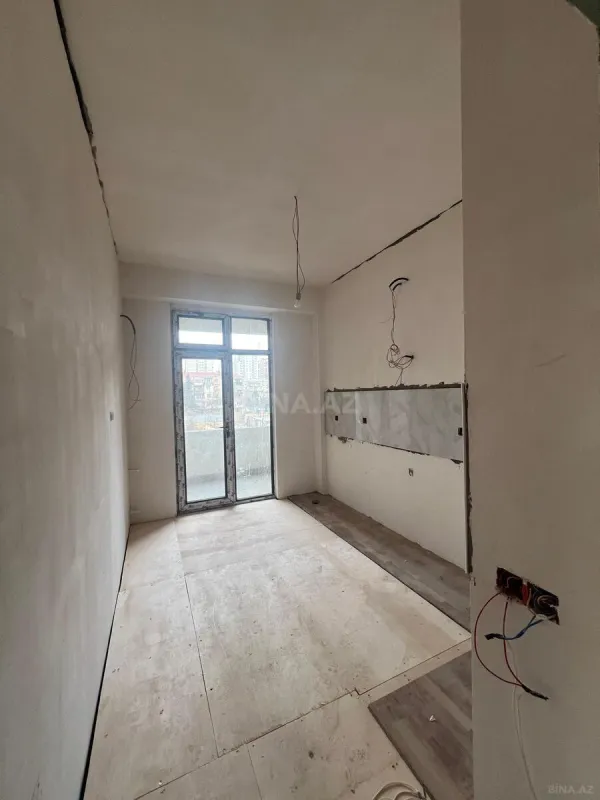 Satılır 2 otaqlı mənzil 106 m²