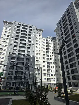 Satılır 2 otaqlı mənzil 106 m²