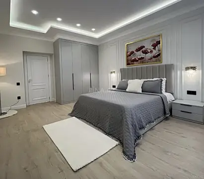 Kirayə verilir 4 otaqlı mənzil 155 m²