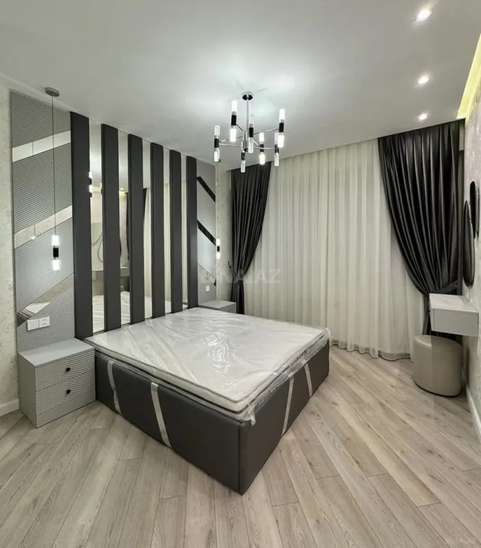 Kirayə verilir 4 otaqlı mənzil 155 m²