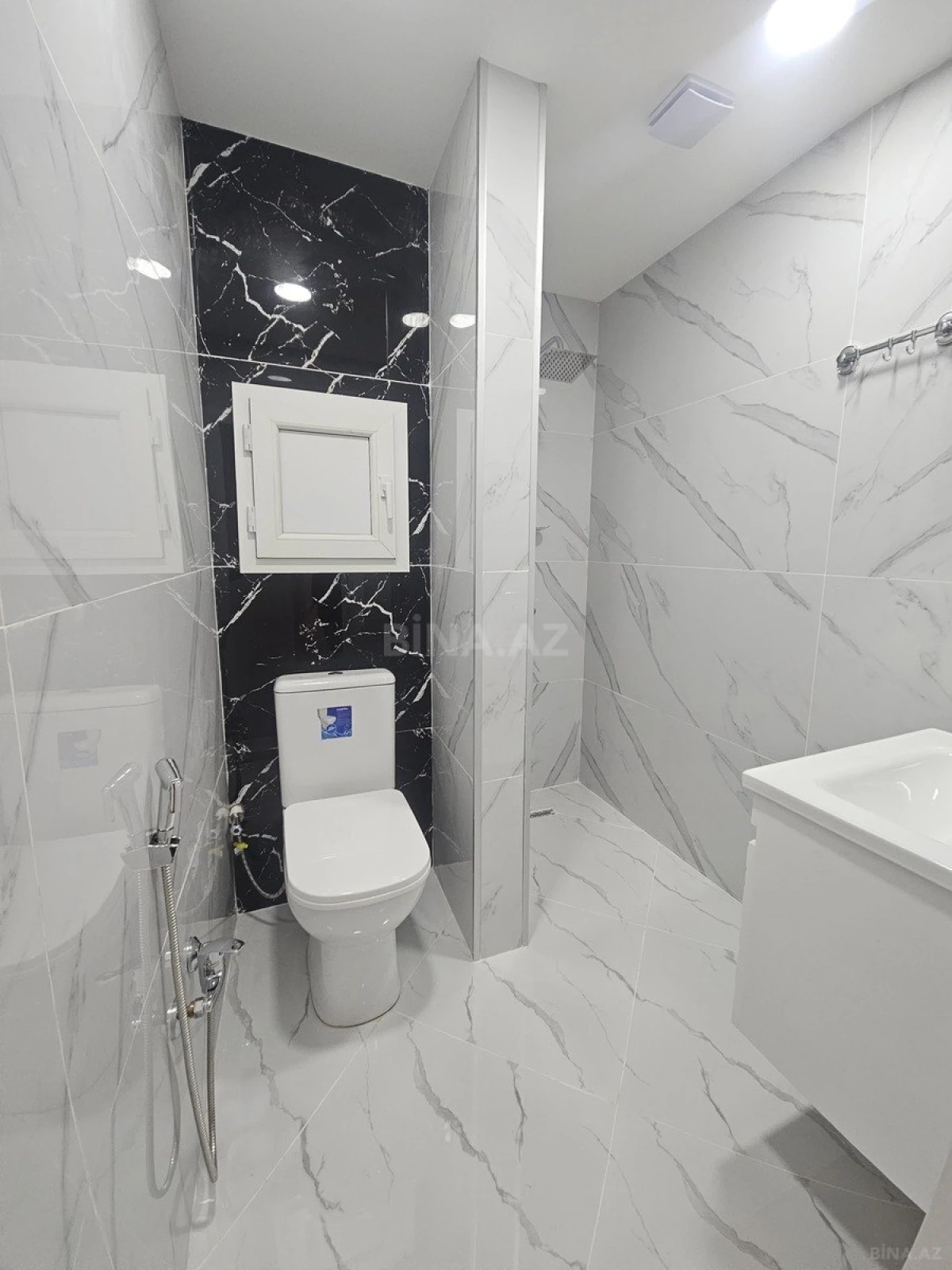 Satılır 2 otaqlı mənzil 54 m²