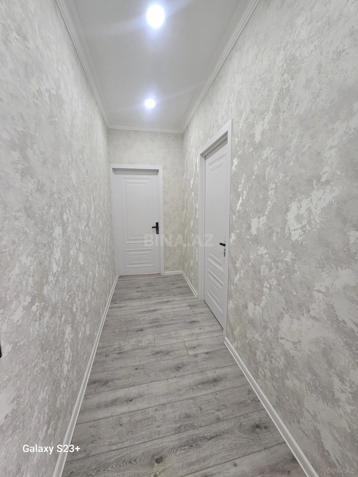 Satılır 2 otaqlı mənzil 54 m²