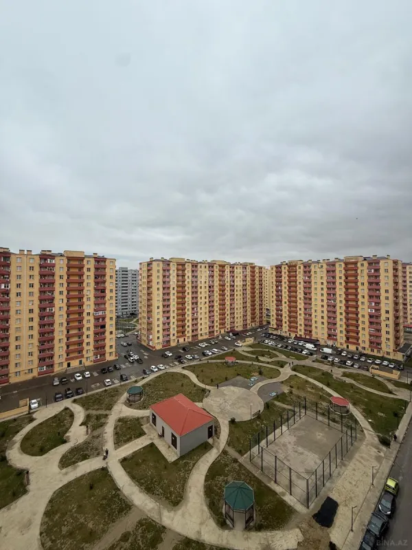 Satılır 2 otaqlı mənzil 72 m²