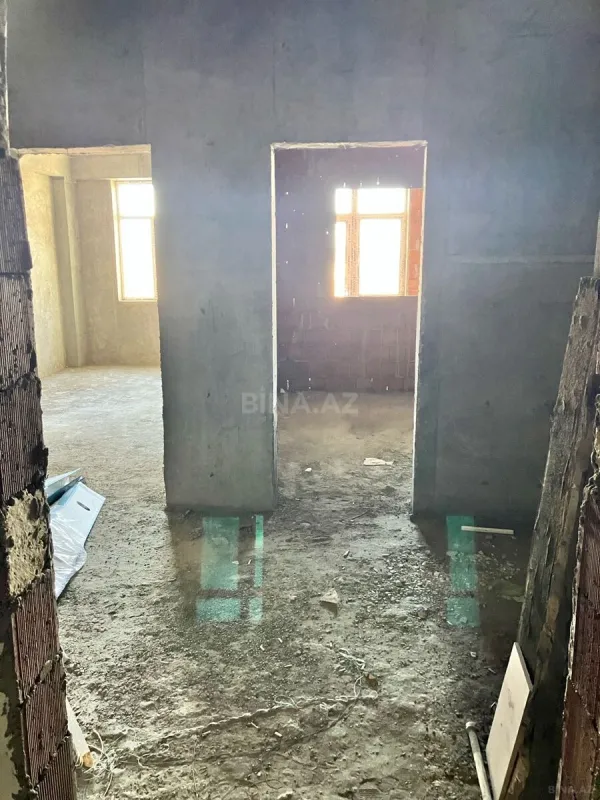 Satılır 2 otaqlı mənzil 83 m²