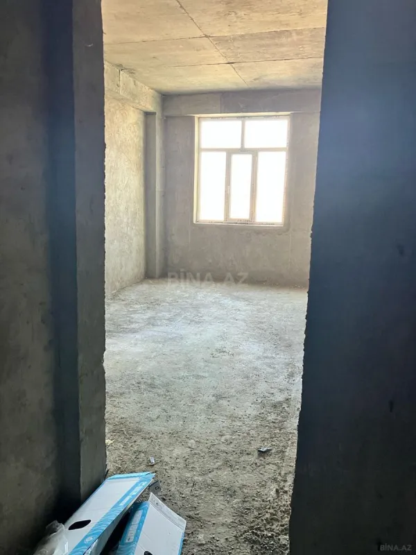 Satılır 2 otaqlı mənzil 83 m²