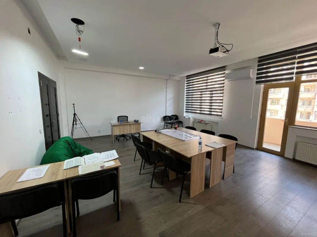 Kirayə verilir 5 otaqlı ofis 180 m²