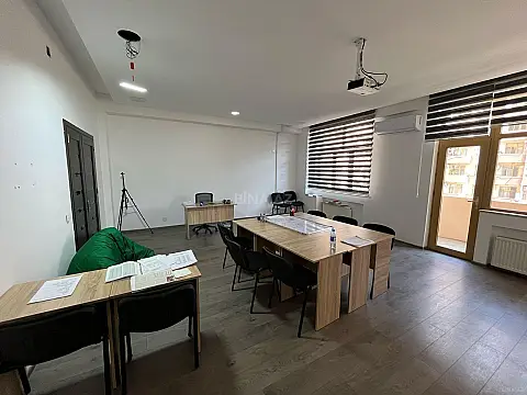 Kirayə verilir 5 otaqlı ofis 180 m²