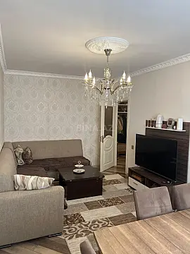 Satılır 4 otaqlı mənzil 100 m²