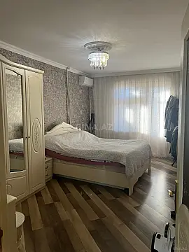 Satılır 4 otaqlı mənzil 100 m²
