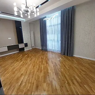 Satılır 2 otaqlı mənzil 77 m²