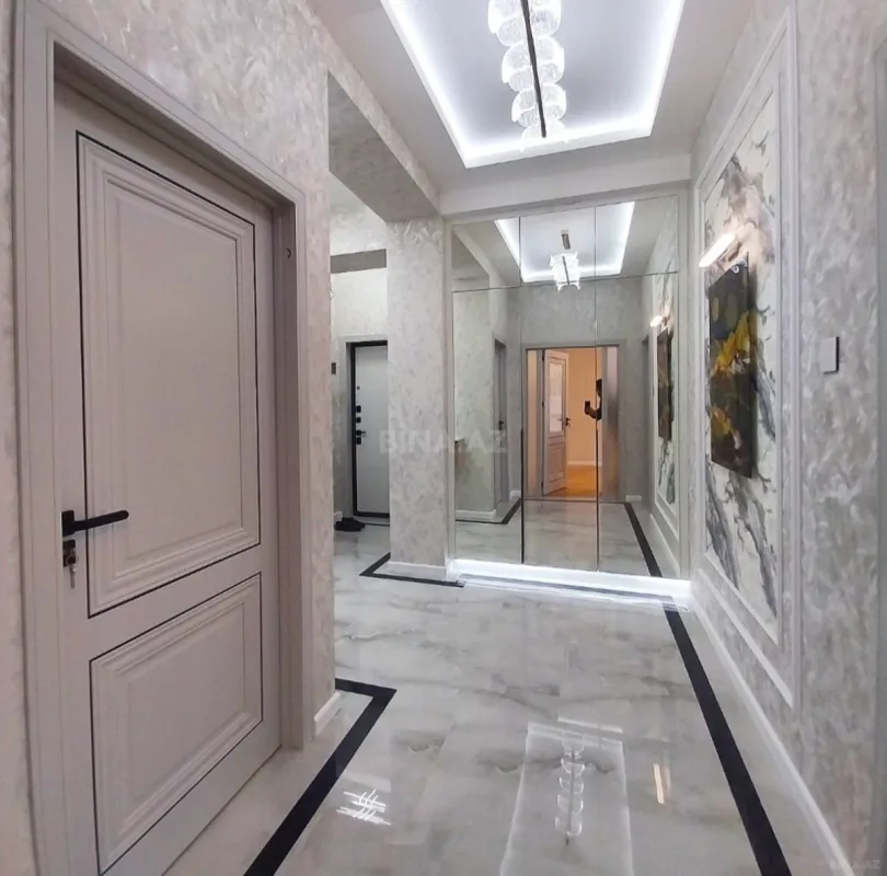 Satılır 2 otaqlı mənzil 77 m²