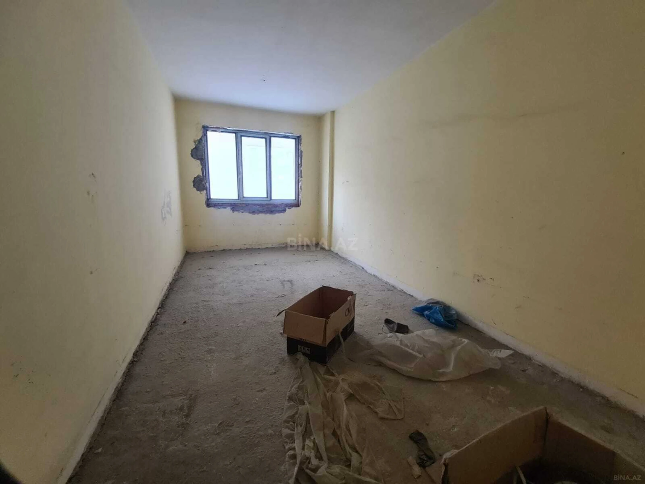 Satılır 4 otaqlı mənzil 232 m²