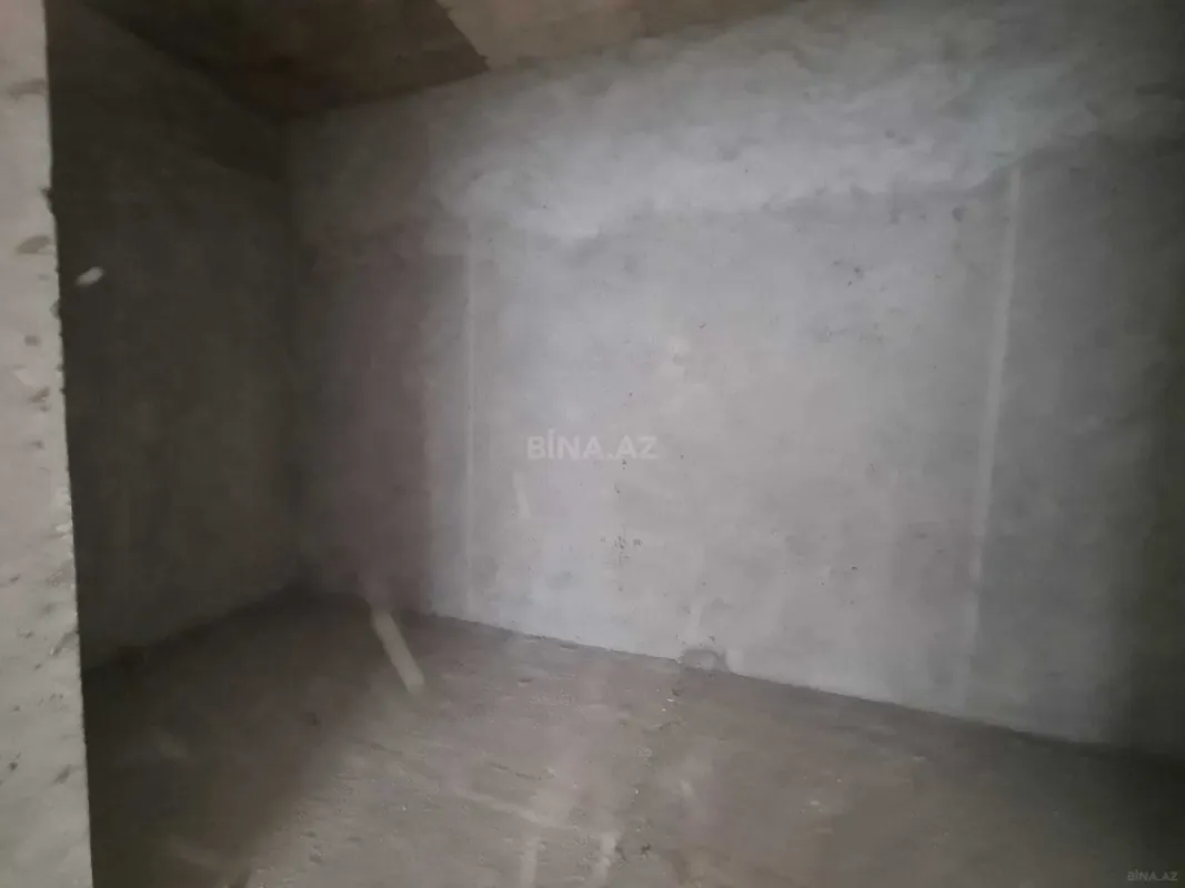 Satılır 4 otaqlı mənzil 232 m²