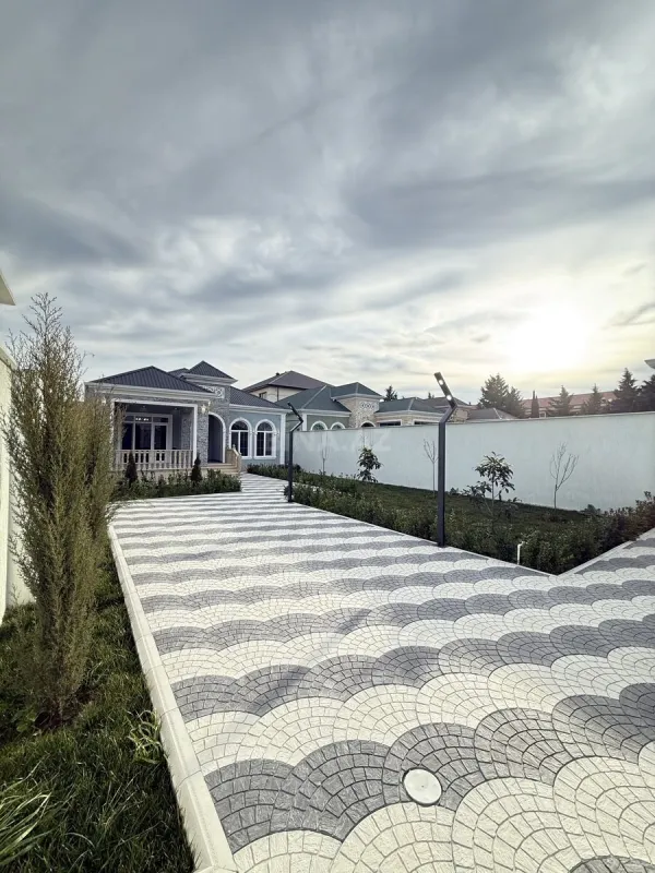 Satılır 4 otaqlı həyət evi 160 m²
