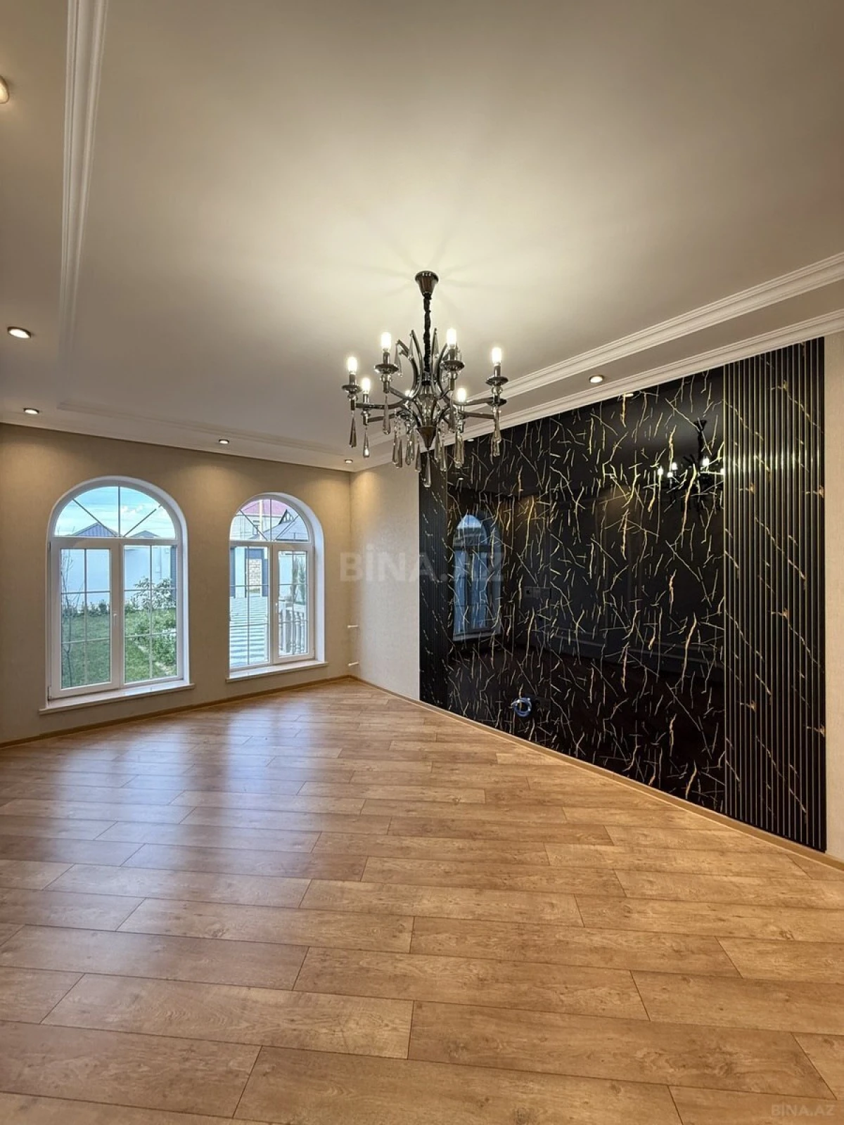 Satılır 4 otaqlı həyət evi 160 m²