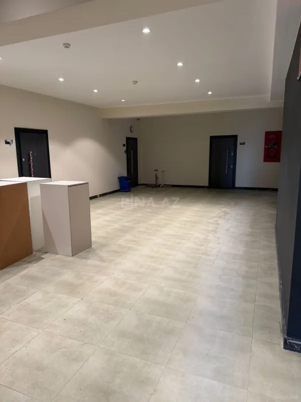 Satılır 2 otaqlı mənzil 117.2 m²
