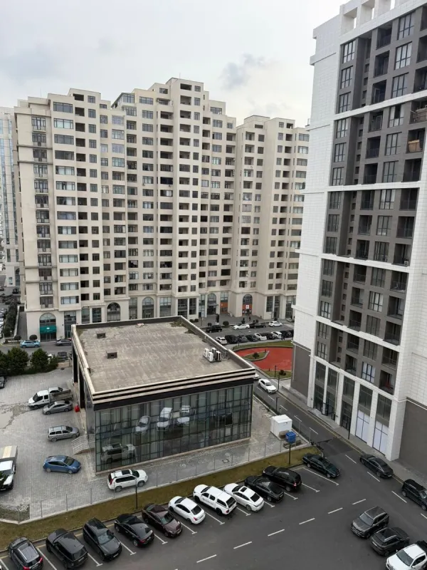 Satılır 2 otaqlı mənzil 117.2 m²