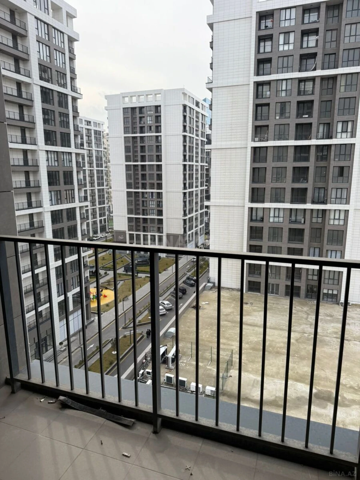 Satılır 2 otaqlı mənzil 117.2 m²