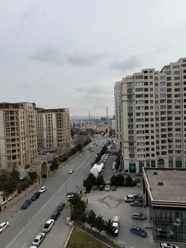 Satılır 2 otaqlı mənzil 117.2 m²