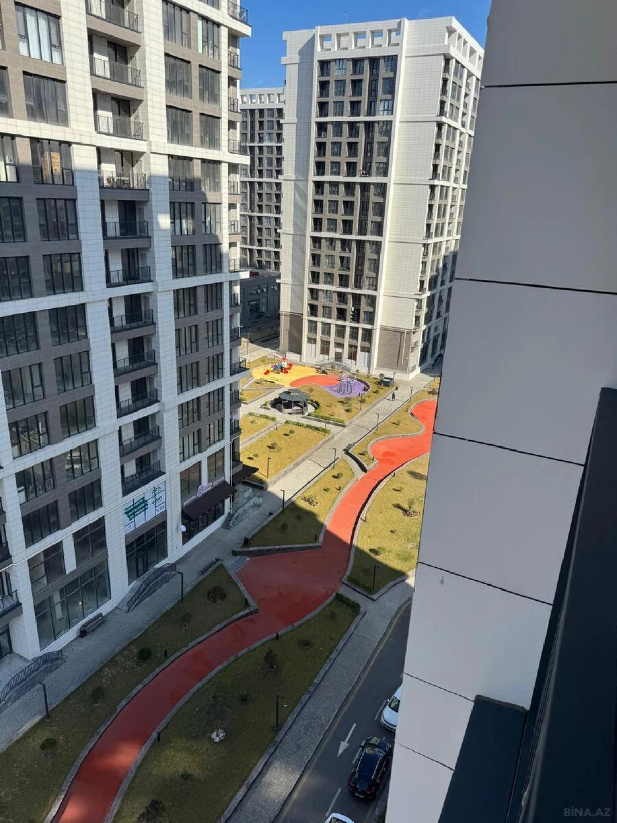 Satılır 2 otaqlı mənzil 108.2 m²