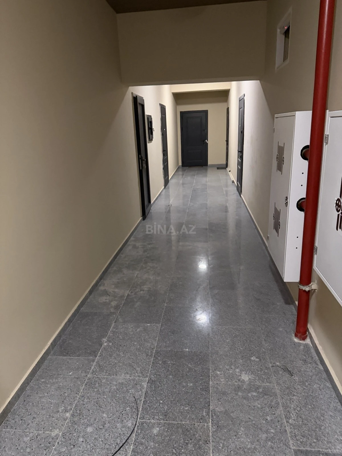 Satılır 2 otaqlı mənzil 49 m²