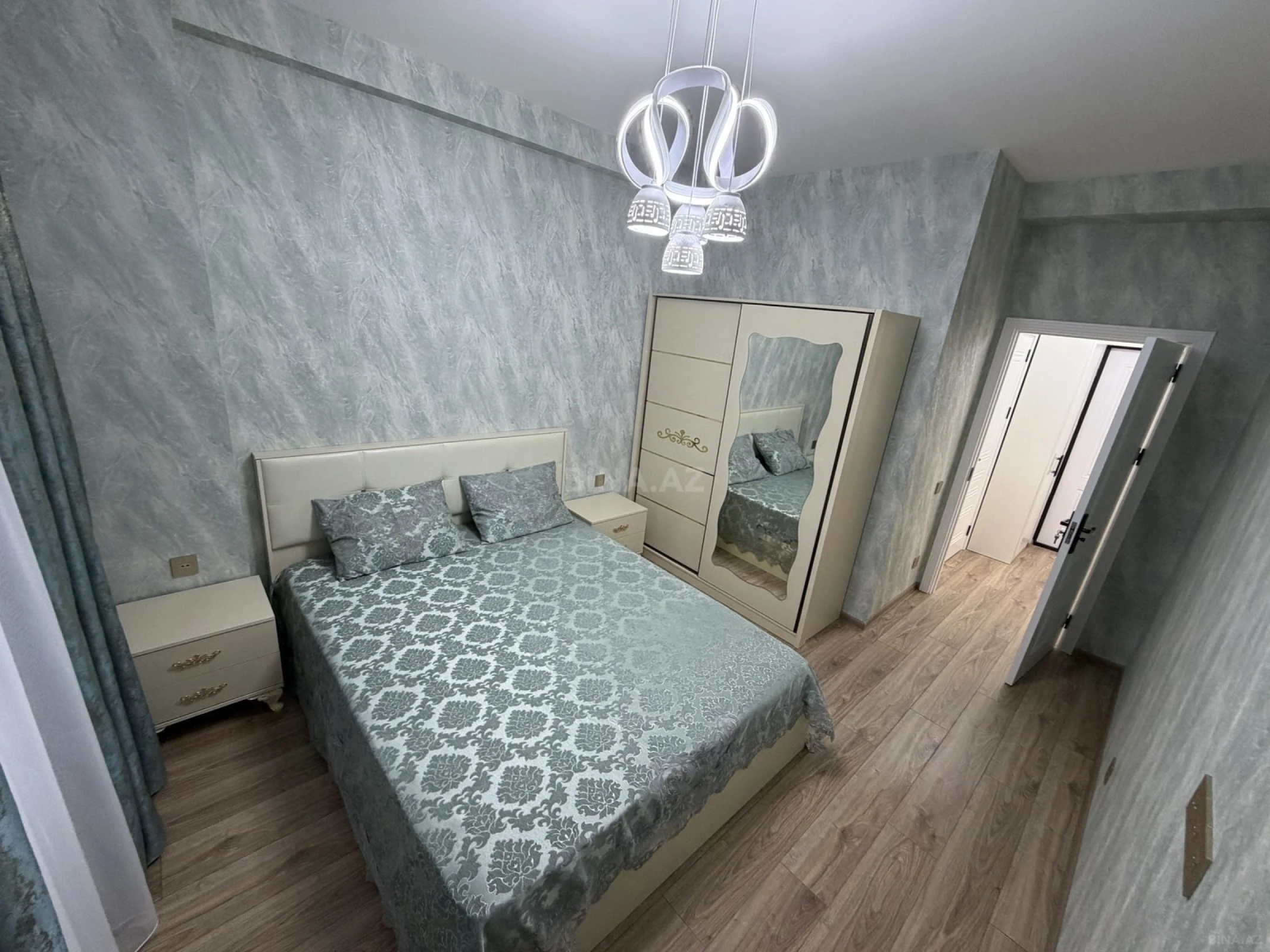 Satılır 2 otaqlı mənzil 49 m²