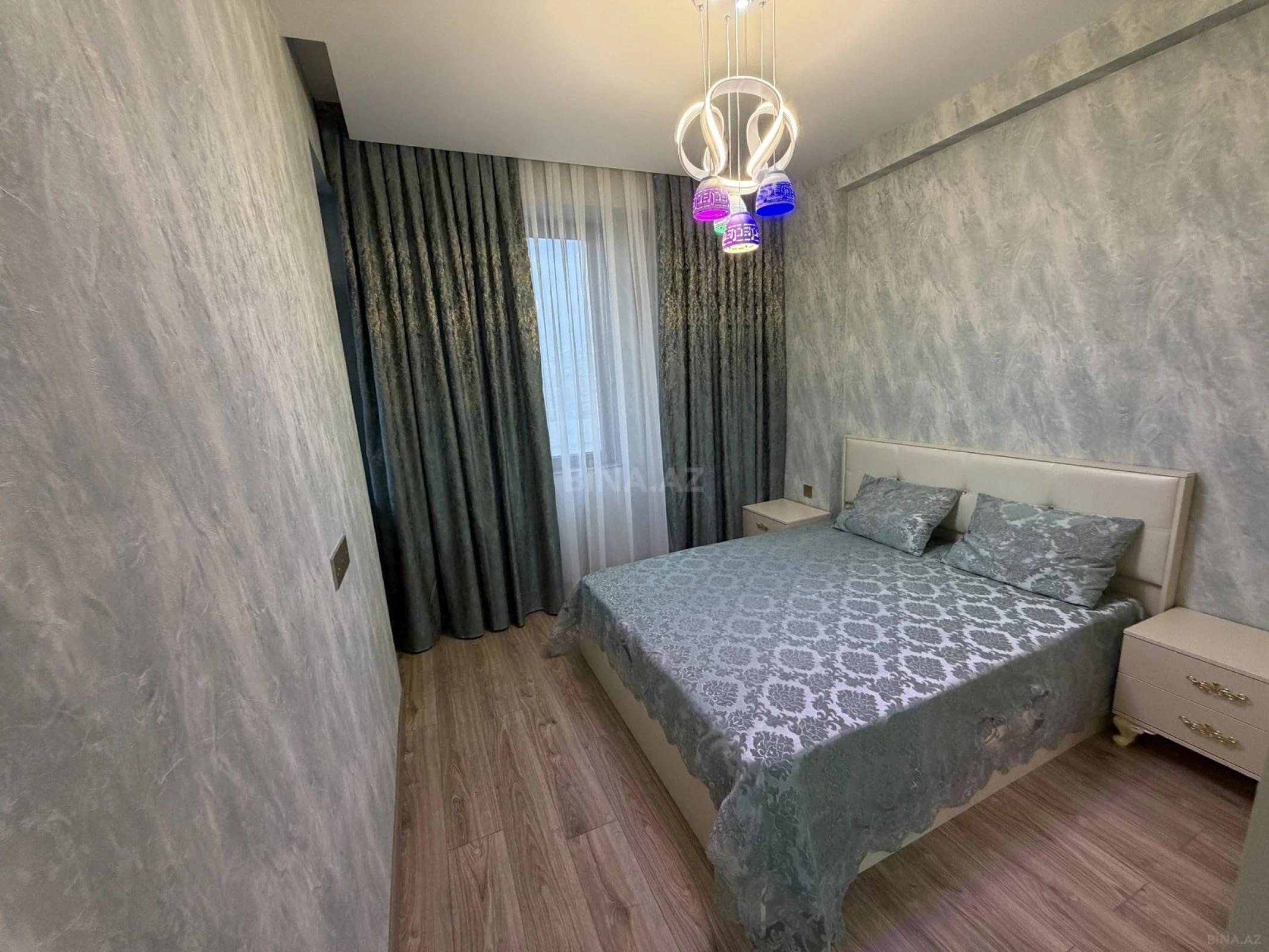 Satılır 2 otaqlı mənzil 49 m²