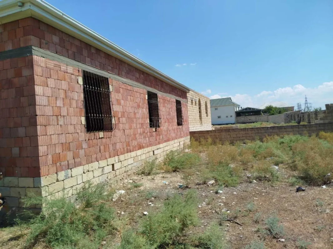 Satılır 4 otaqlı həyət evi 100 m²