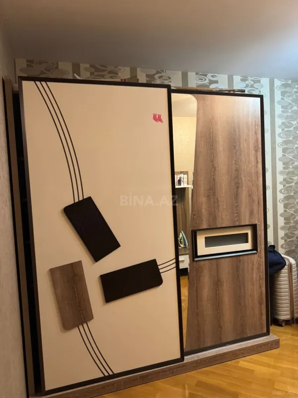 Kirayə verilir 4 otaqlı mənzil 130 m²