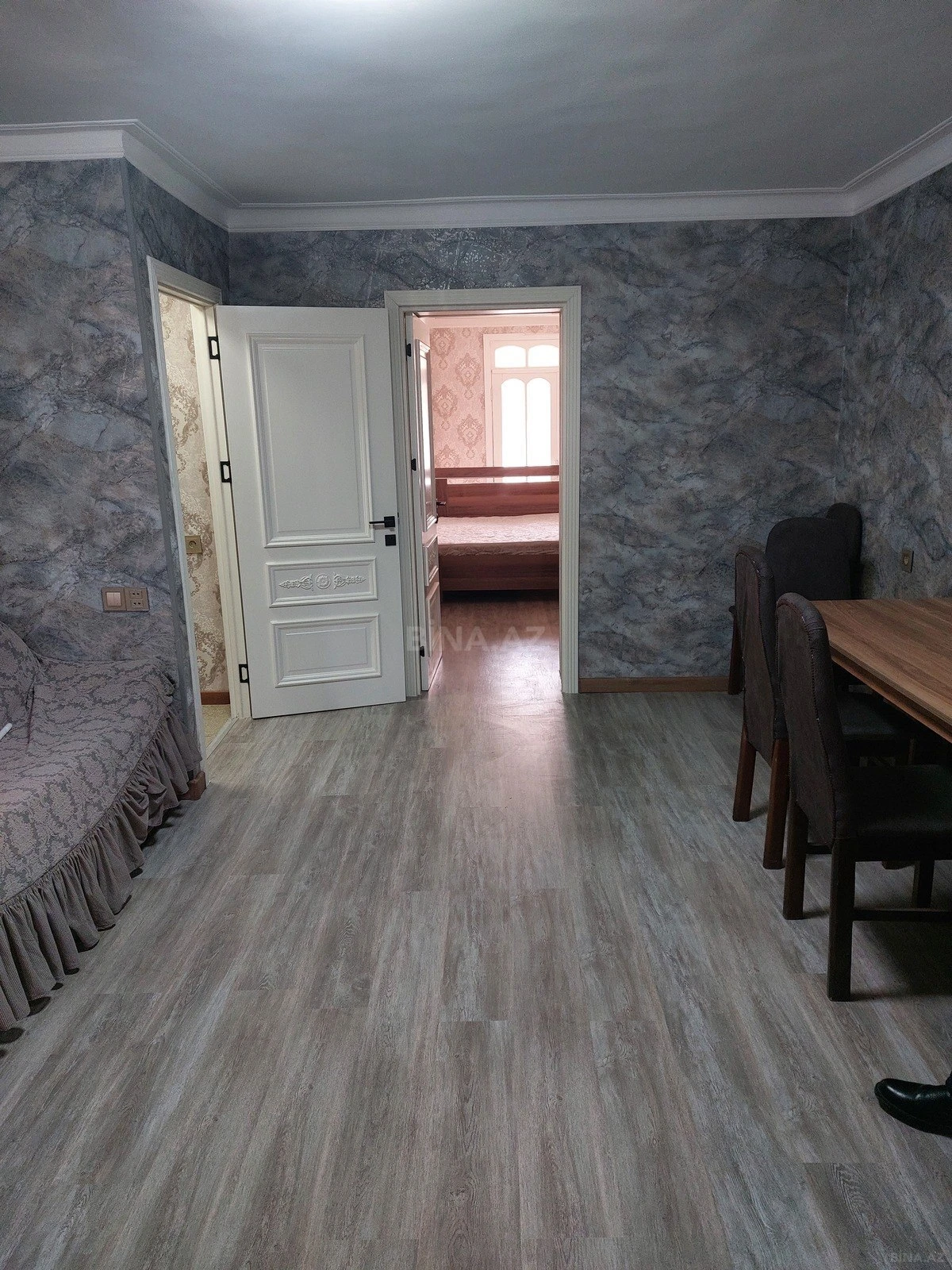 Kirayə verilir 2 otaqlı mənzil 60 m²