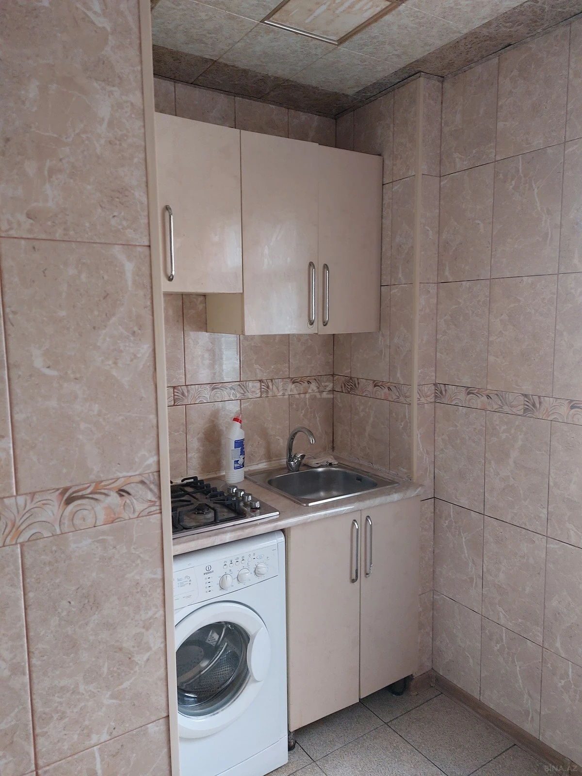 Kirayə verilir 2 otaqlı mənzil 60 m²