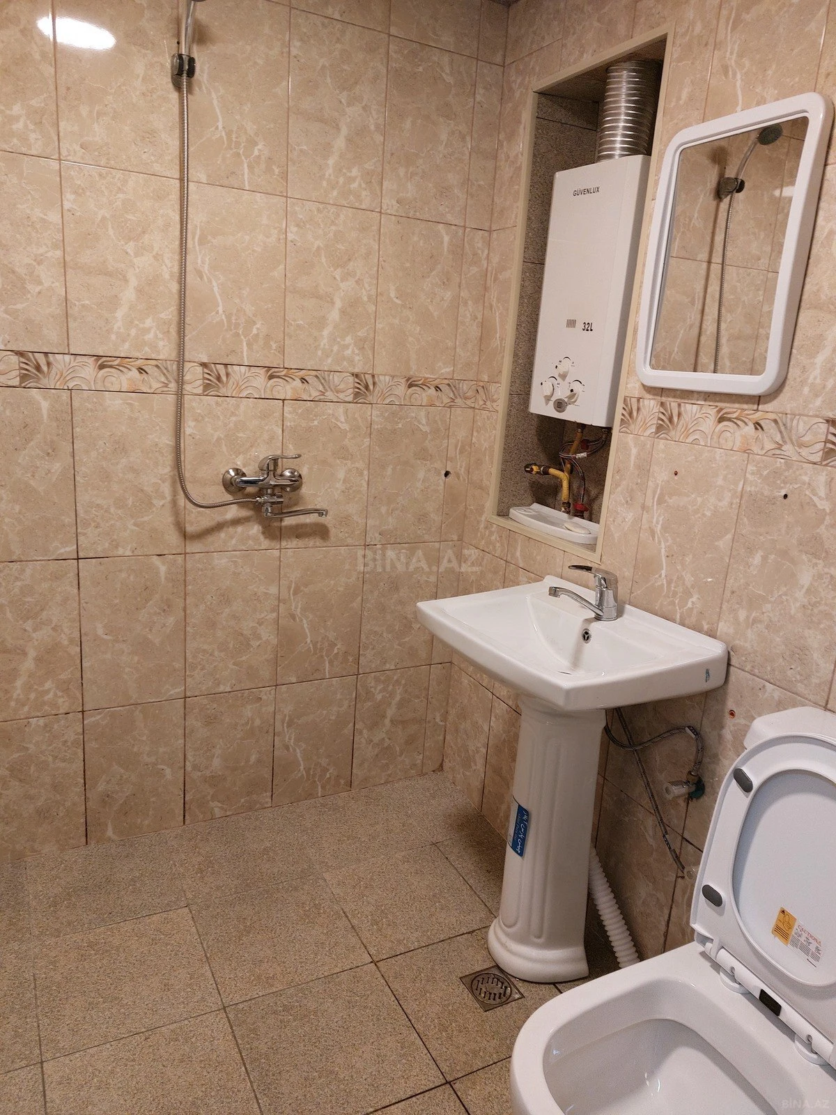 Kirayə verilir 2 otaqlı mənzil 60 m²