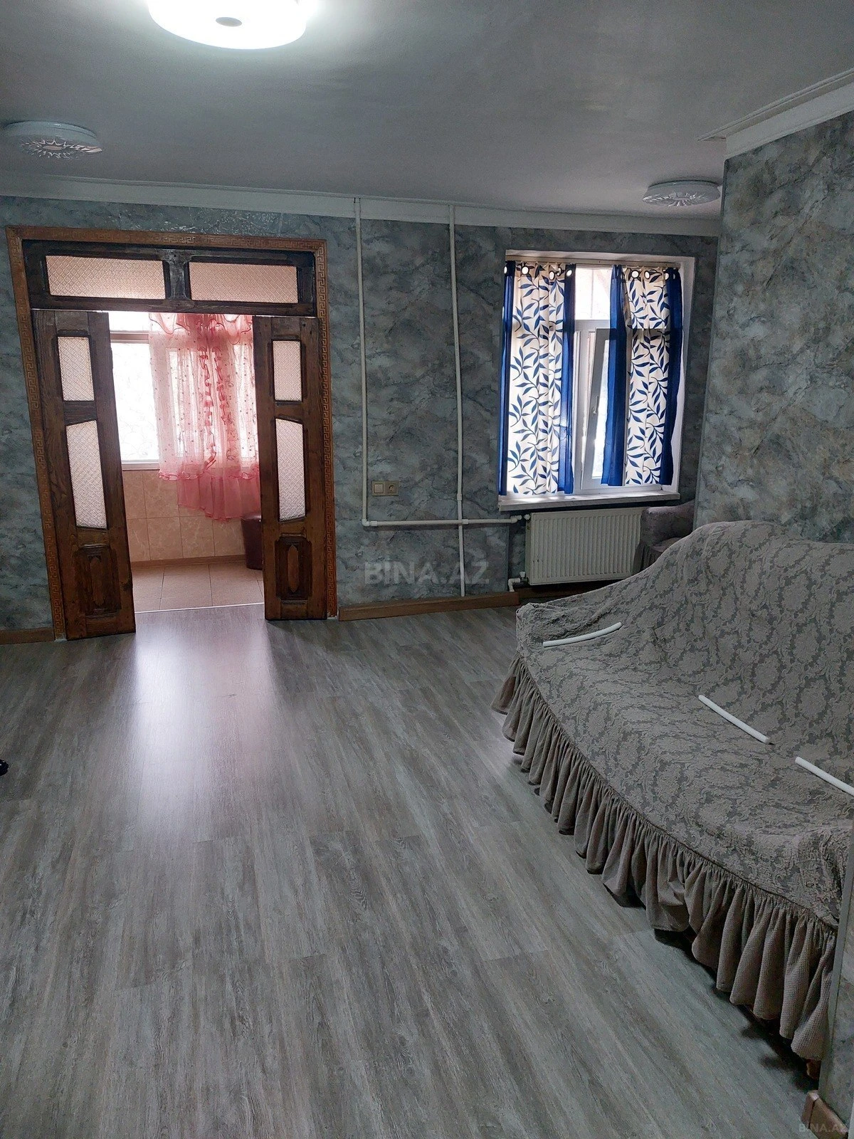 Kirayə verilir 2 otaqlı mənzil 60 m²