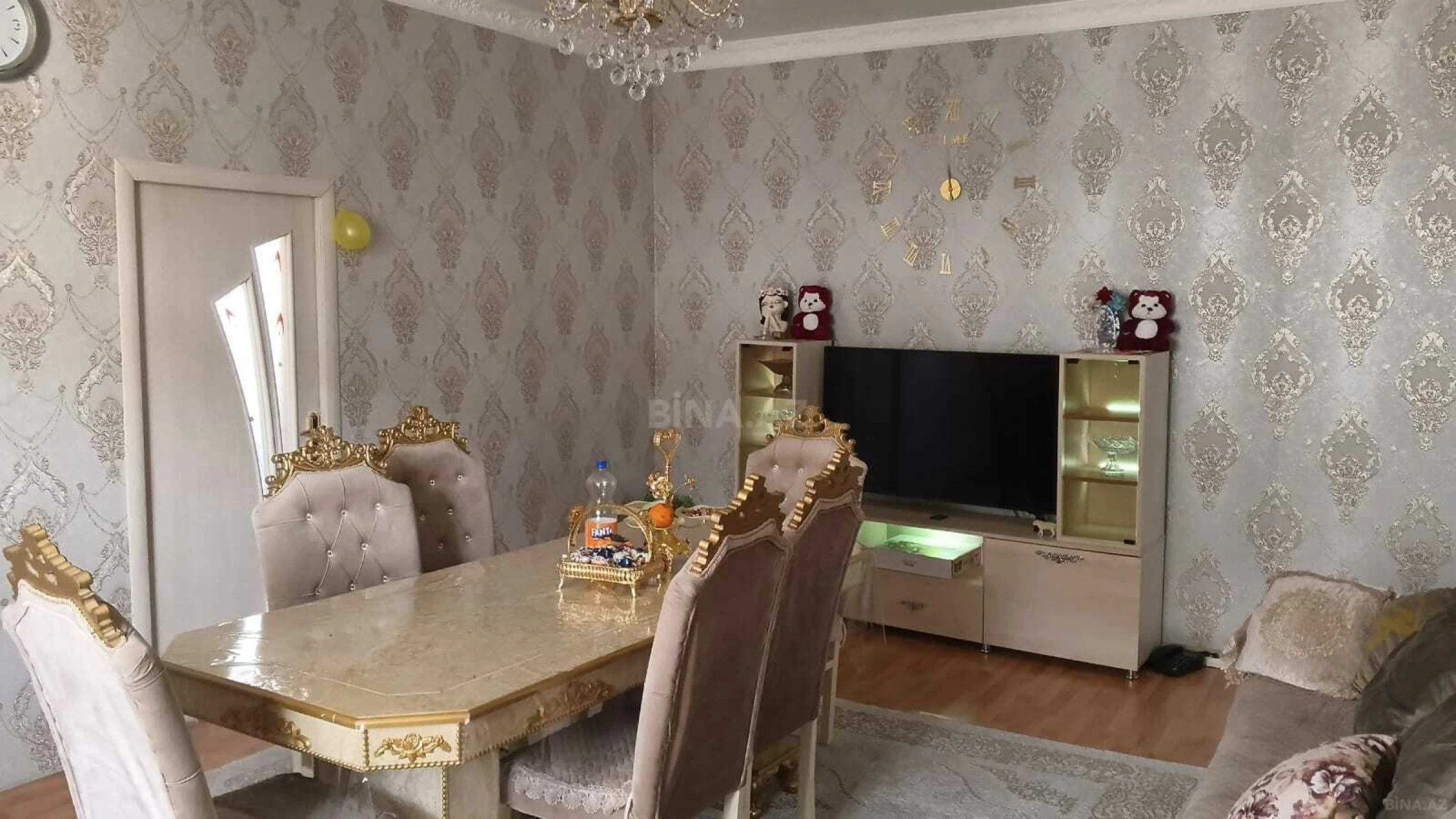 Satılır 6 otaqlı həyət evi 220 m²