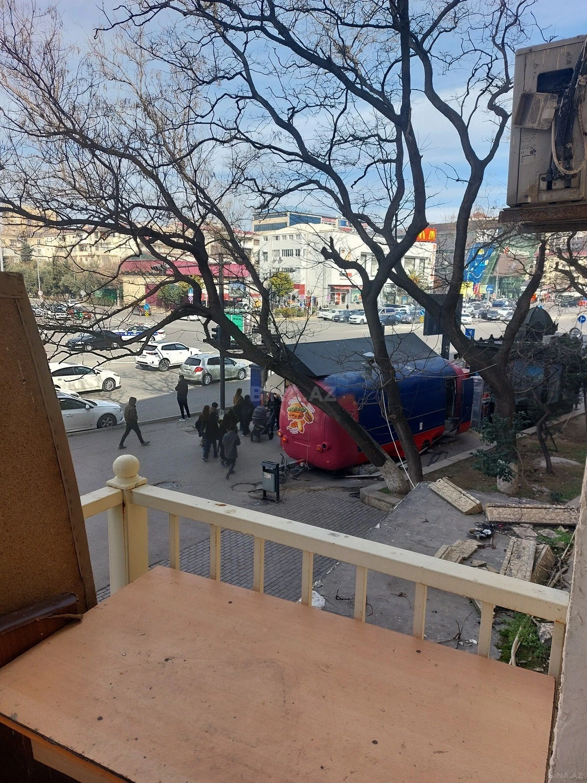 Kirayə verilir 2 otaqlı mənzil 70 m²