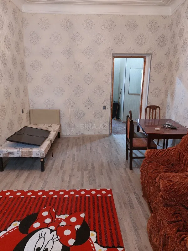 Kirayə verilir 2 otaqlı mənzil 70 m²