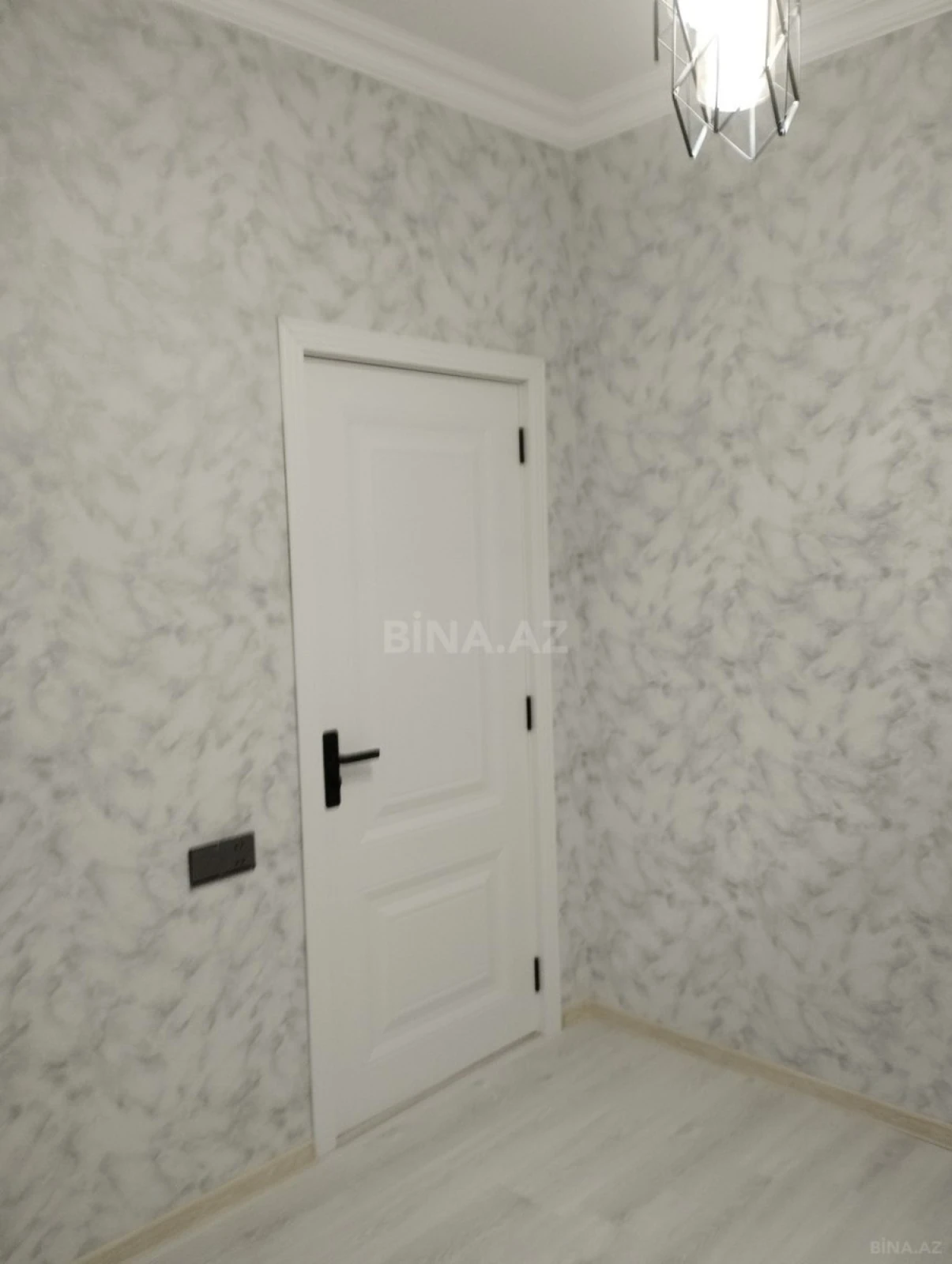 Satılır 2 otaqlı mənzil 44 m²