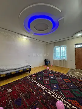 Satılır 4 otaqlı həyət evi 200 m²