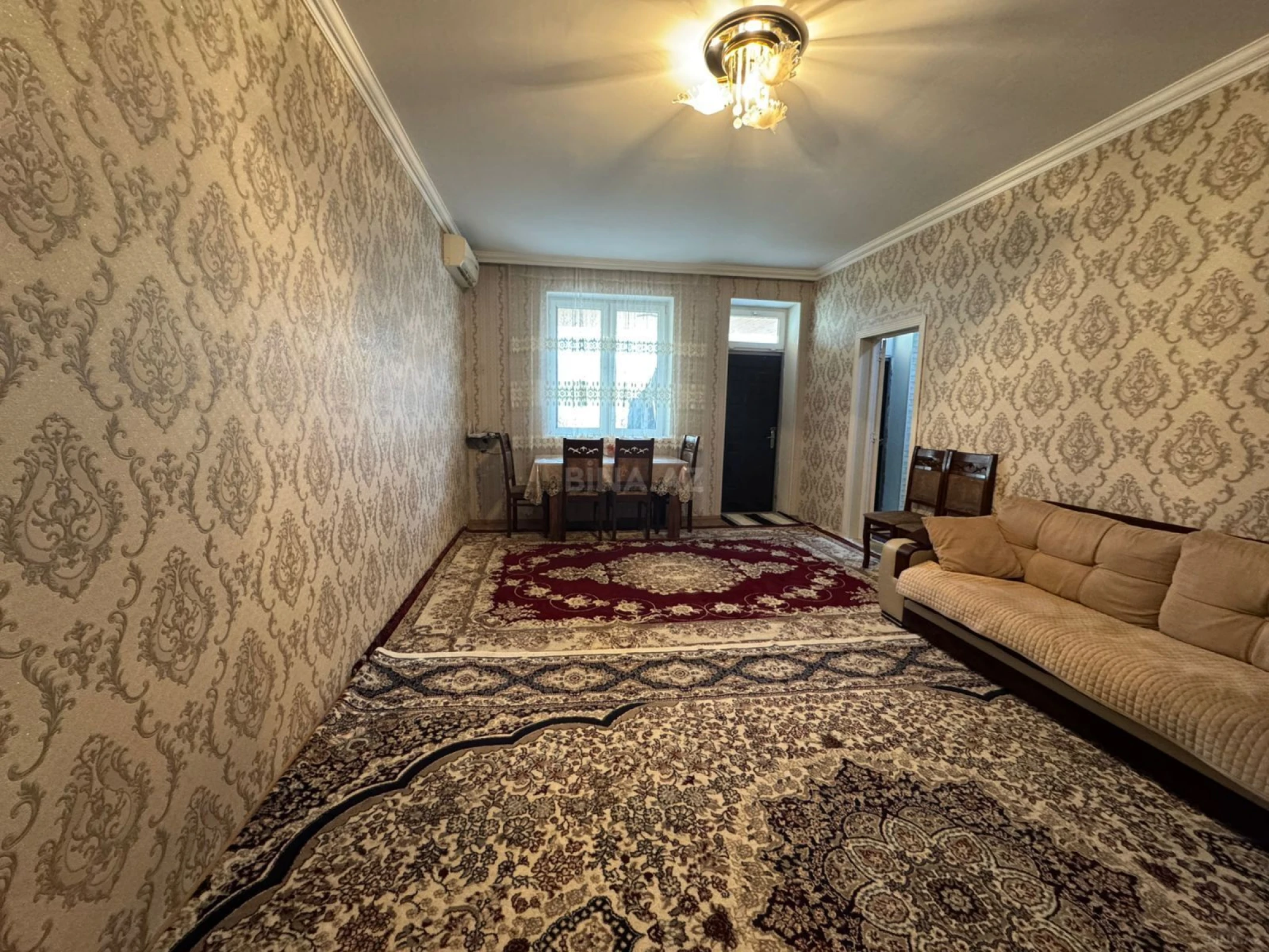 Satılır 4 otaqlı həyət evi 200 m²