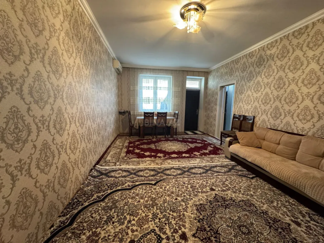 Satılır 4 otaqlı həyət evi 200 m²